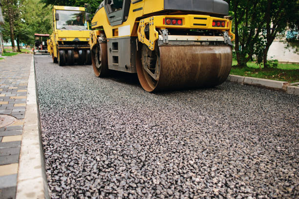 Best Driveway Paving Contractor  in Sussex, WI